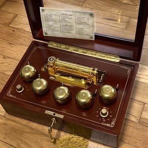 Mr. Christmas Music Box